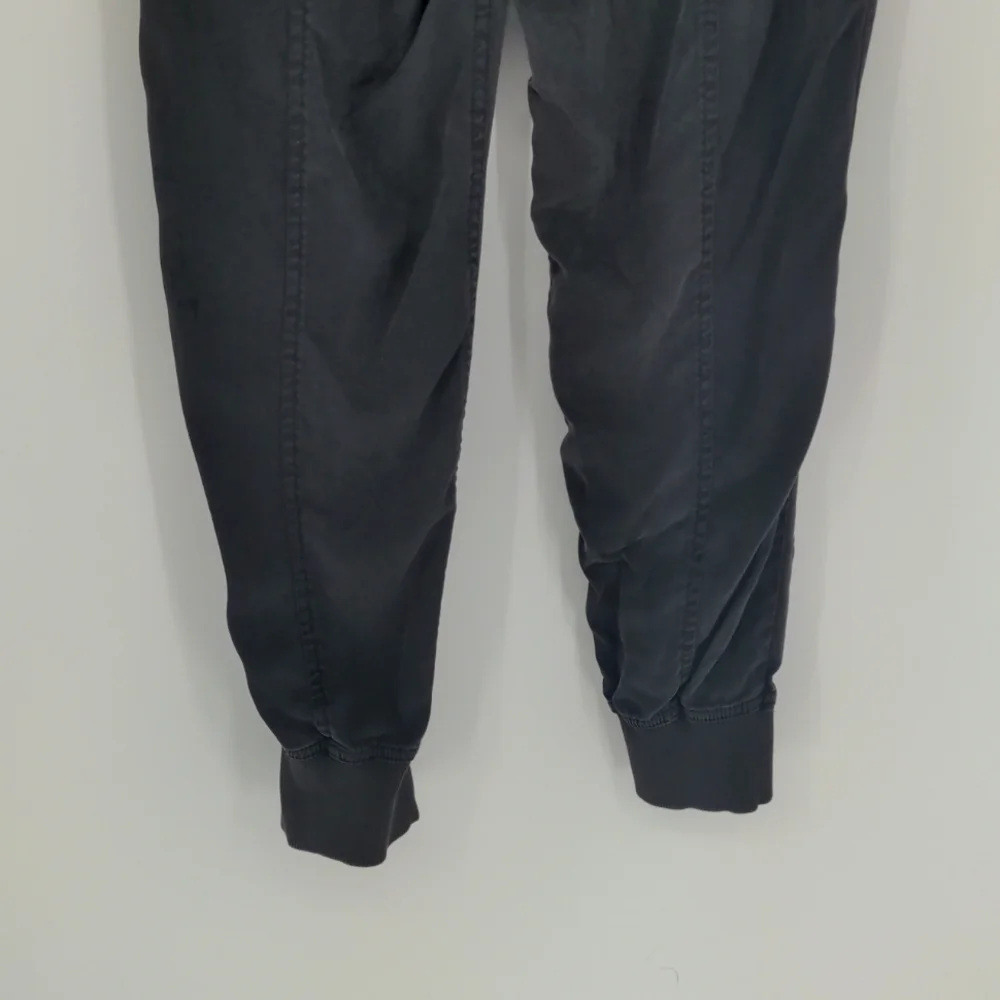 Anthropologie Women's The Nomad High Rise Jogger Size Extra Small Charcoal Boho - Picture 12 of 15